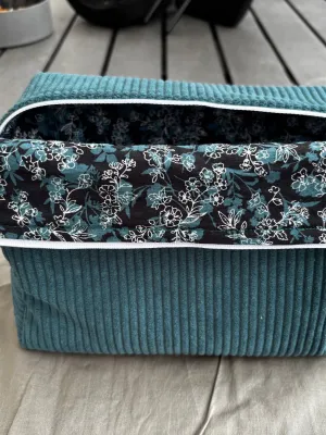 Trousse de Toilette en Velours Côtelé Fait Main – Doublure Fleurie, 3 Tailles